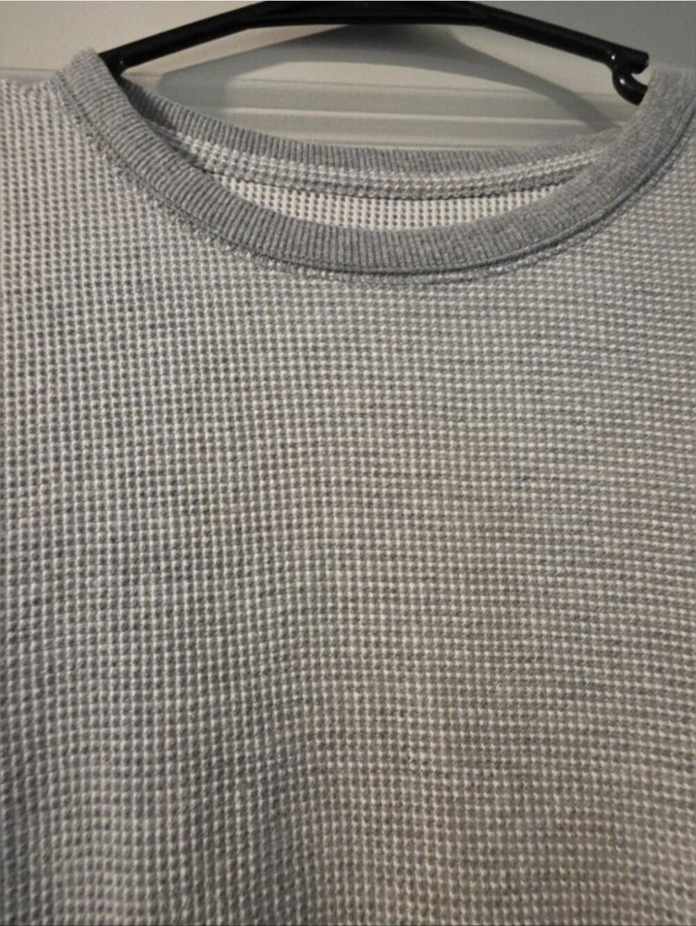 Men's Top - Picture 2 of 2